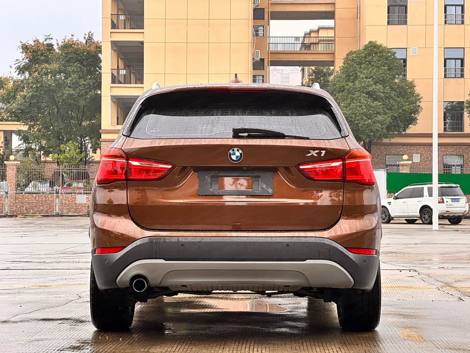 BMW X1