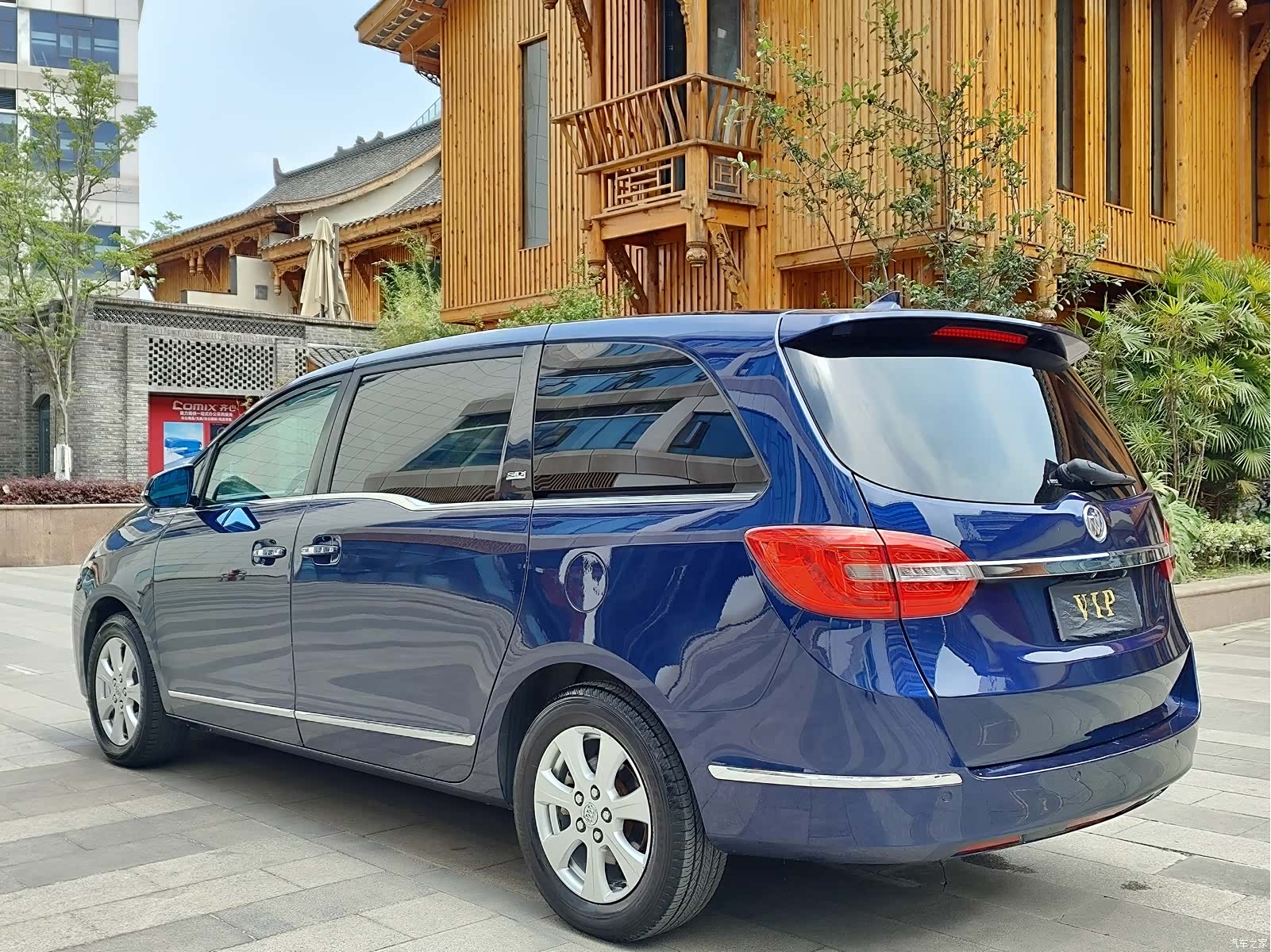 Buick GL8, 2016 8