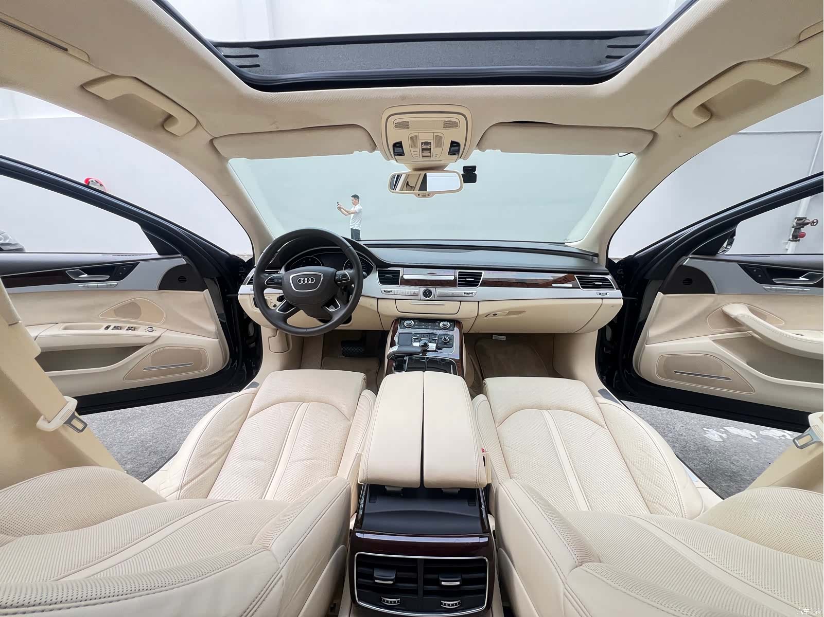 Audi A8L, 2013 9