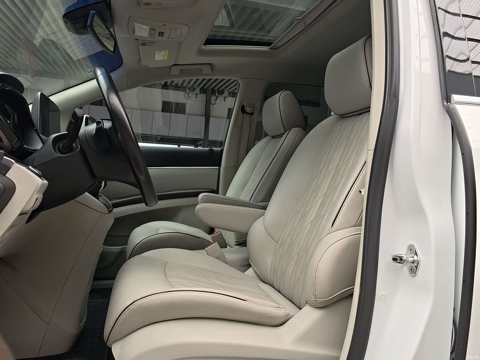 Buick GL8, 2021 7
