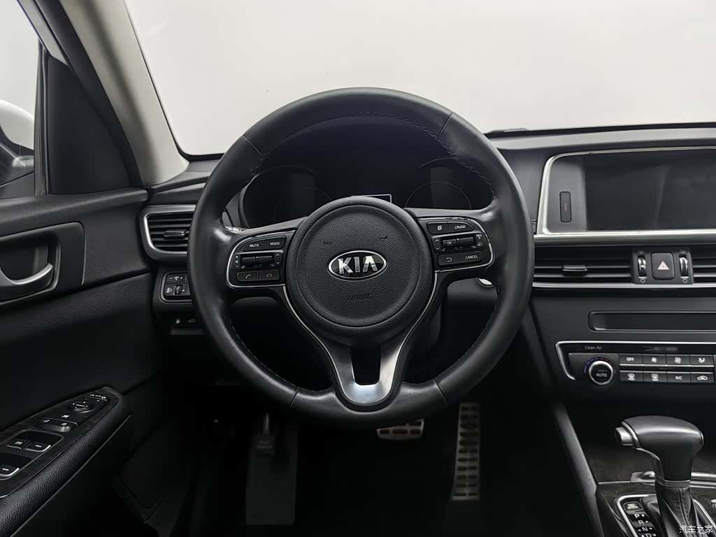 Kia K5, 2016 11