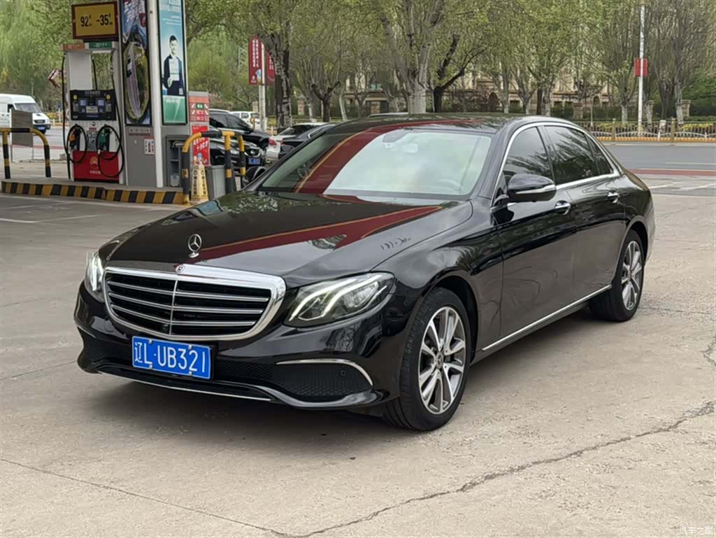Mercedes-Benz E-Class, 2019 3