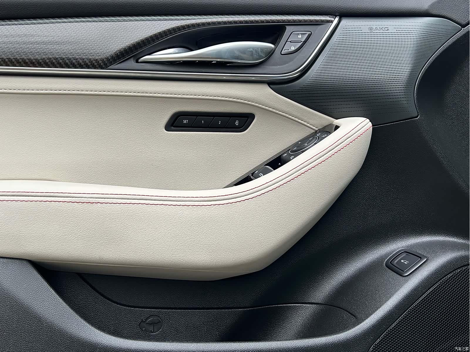 Cadillac CT5, 2025 23