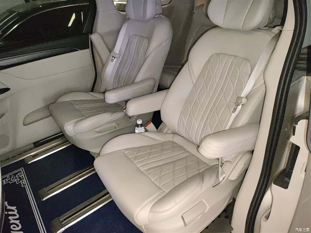 Buick GL8, 2022 13