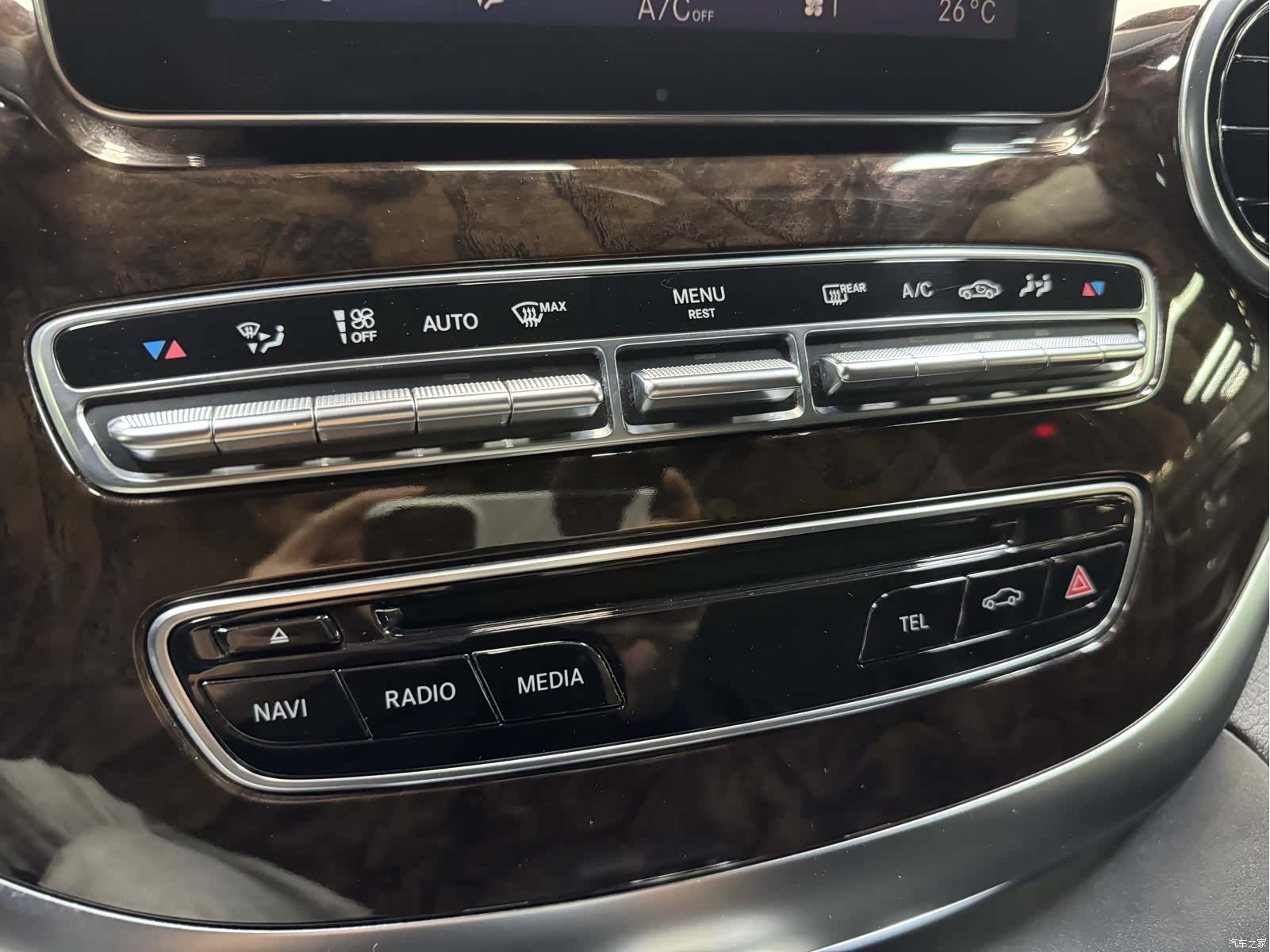 Mercedes-Benz V-Class, 2018 26