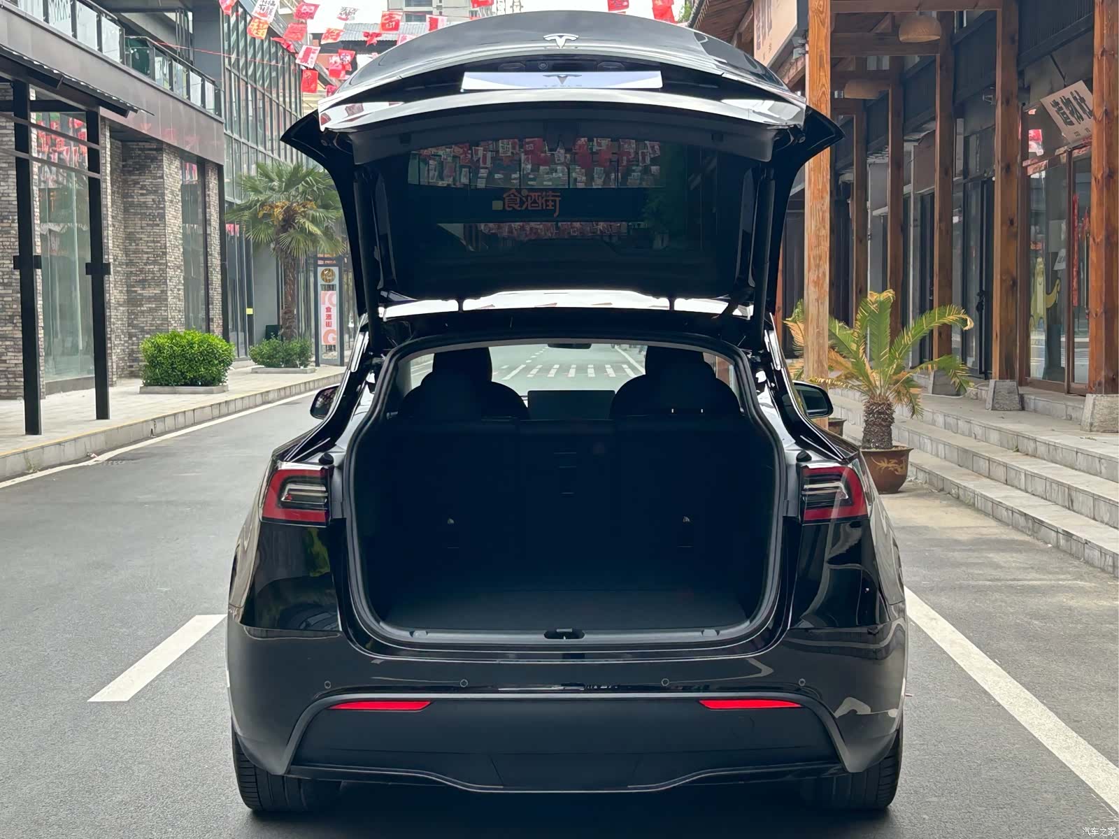 Tesla Model Y, 2021 13