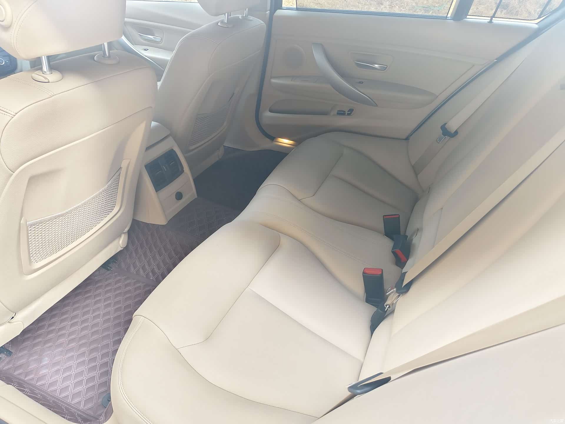 BMW 3 Series, 2016 13