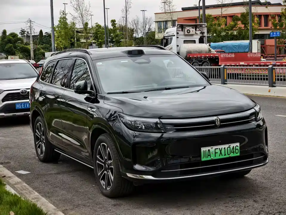 AITO Ask the world M7