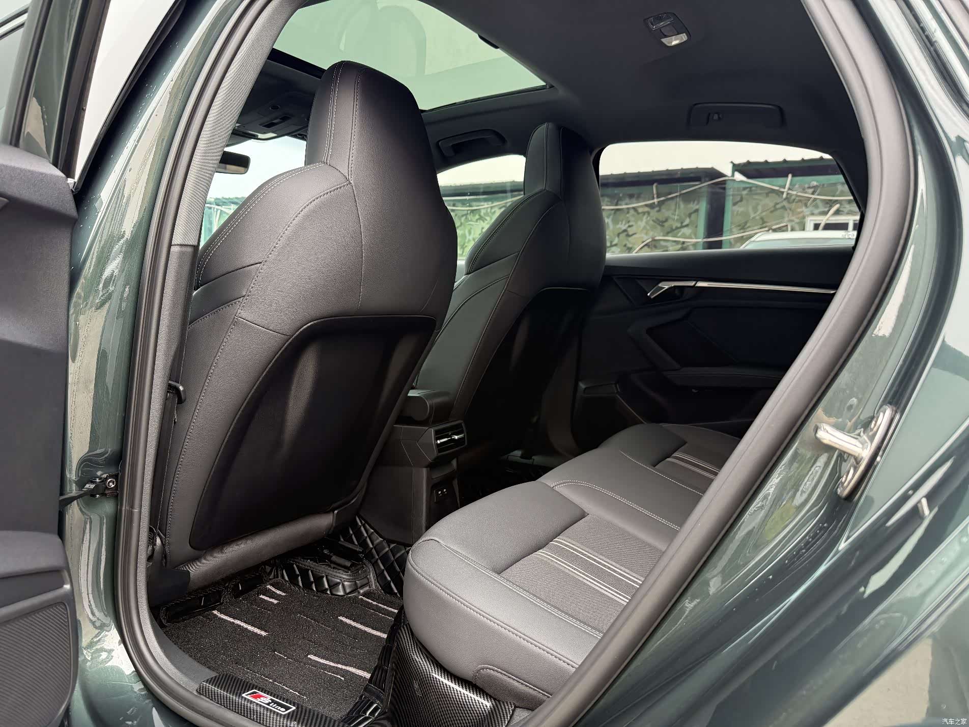Audi A3, 2023 все фото