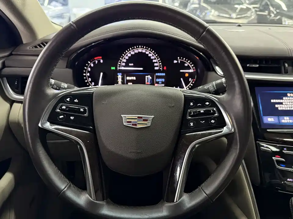 Cadillac XTS