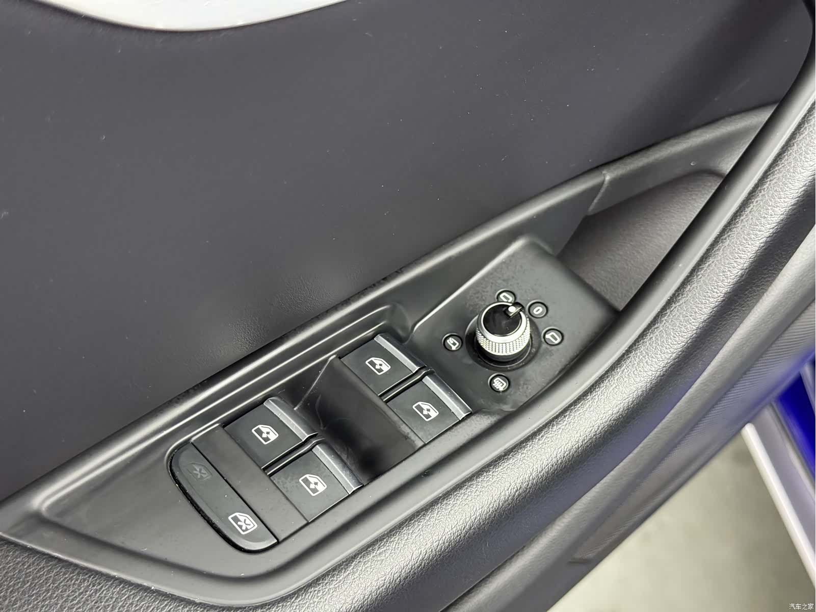 Audi A4L, 2019 7