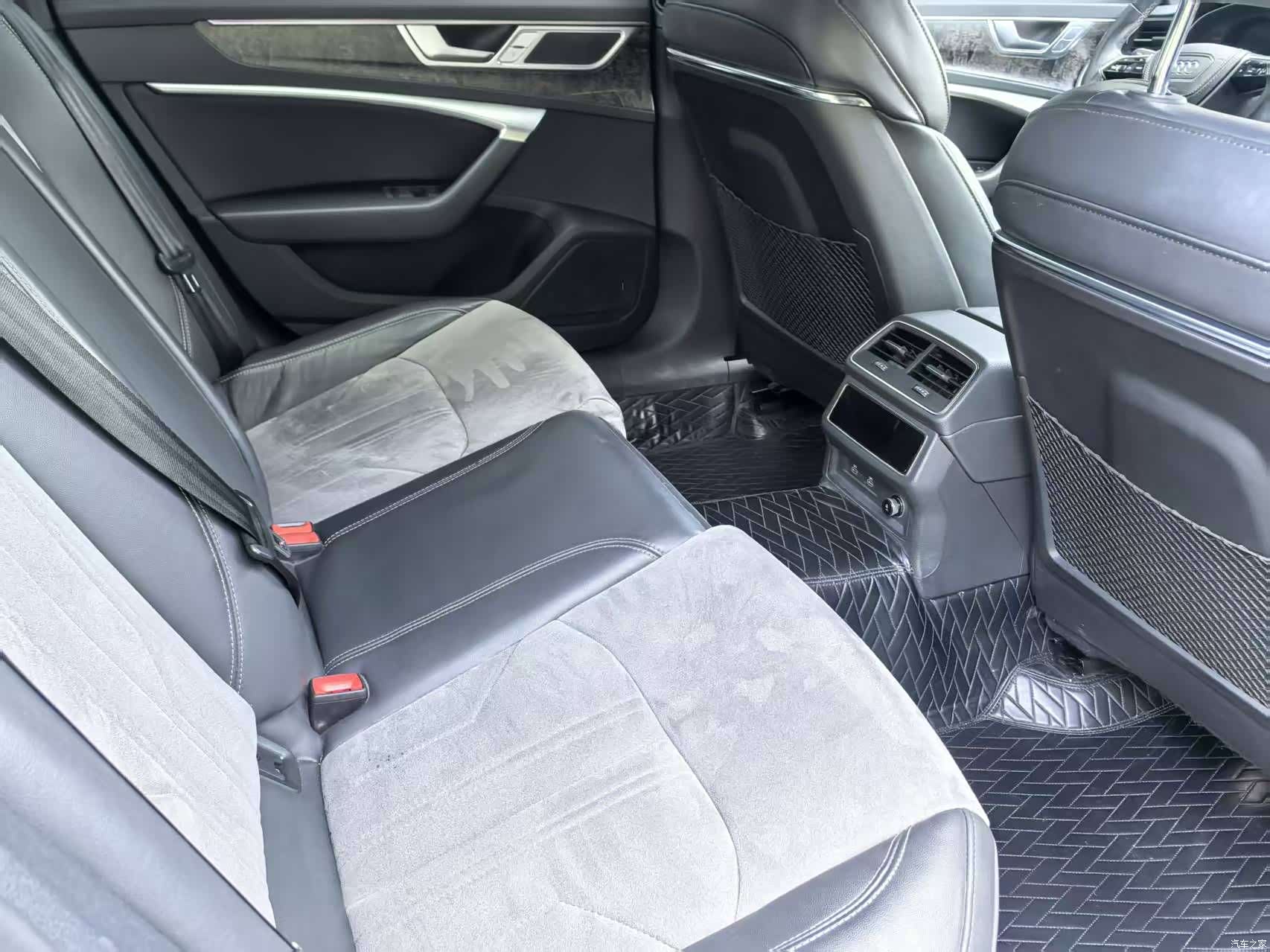 Audi A6L, 2023 все фото