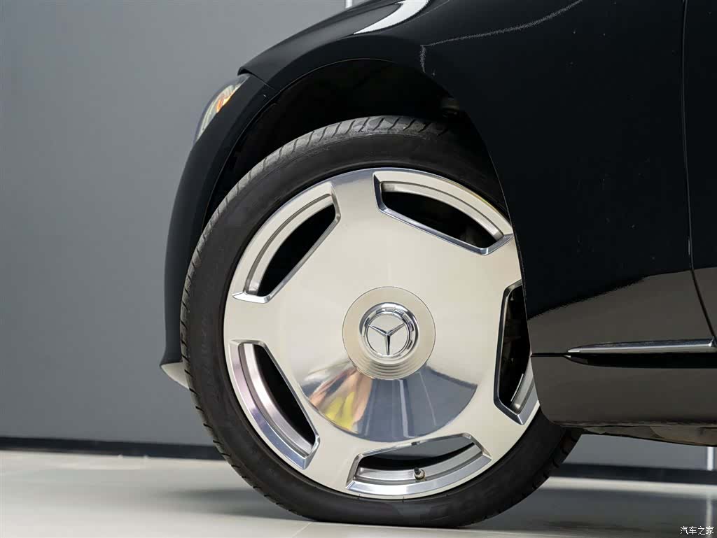 Maybach S-Class, 2024 7