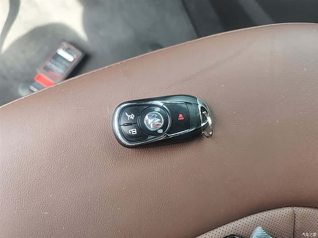 Buick Envision Plus, 2021 9