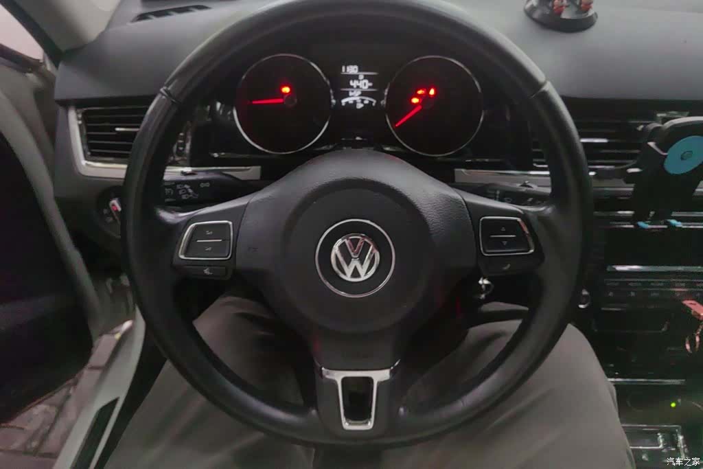 Volkswagen Bora, 2015 15