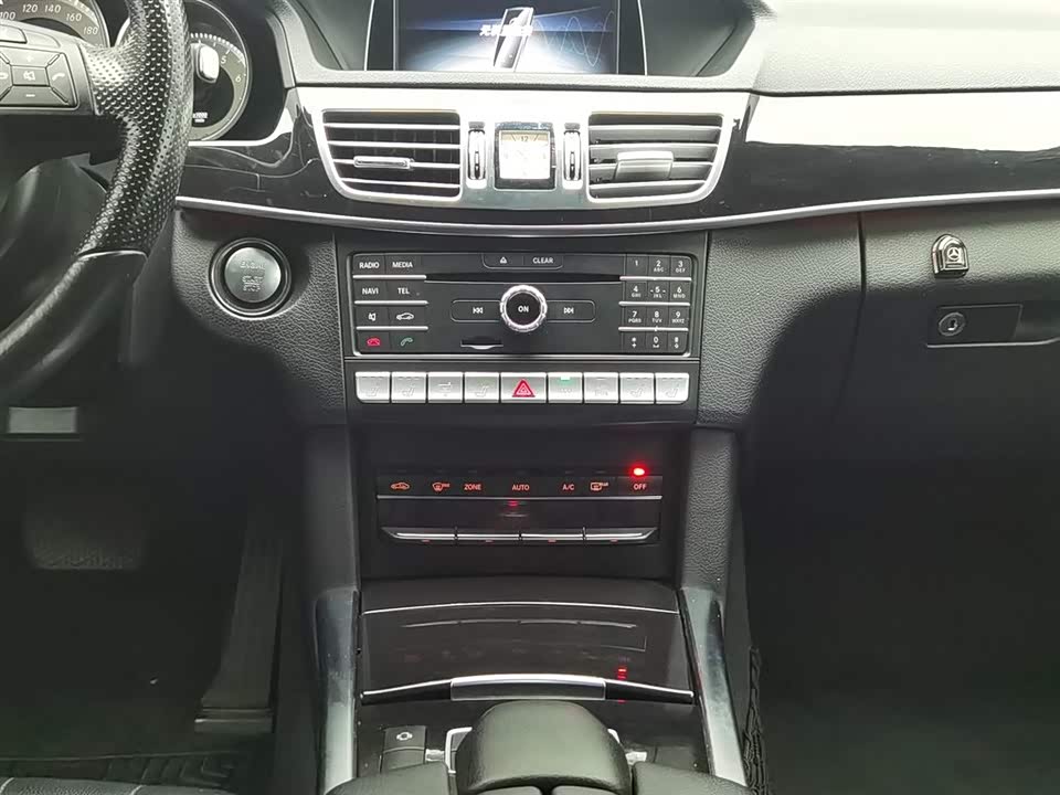 Mercedes-Benz E-class Mercedes-Benz E-class