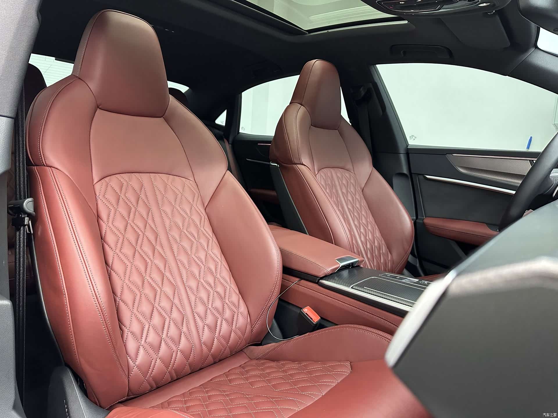 Audi A7L, 2024 16
