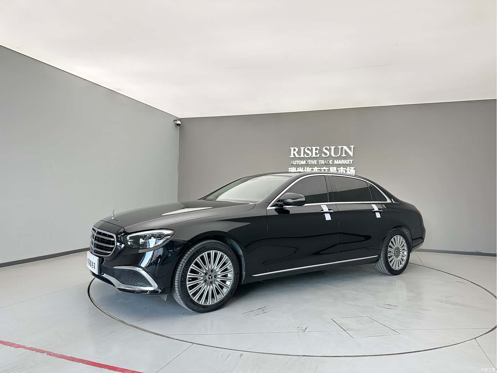 Mercedes-Benz E-Class, 2023 1