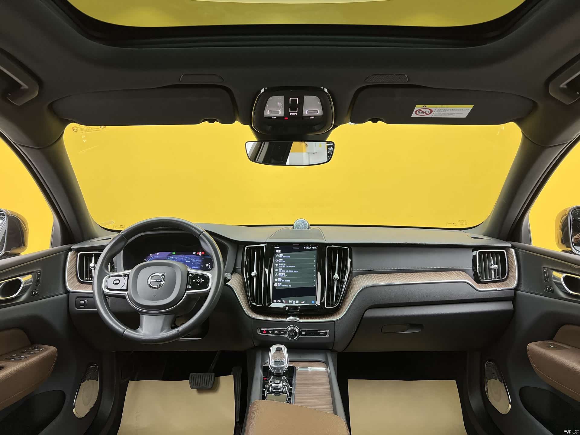 Volvo XC60, 2022 25