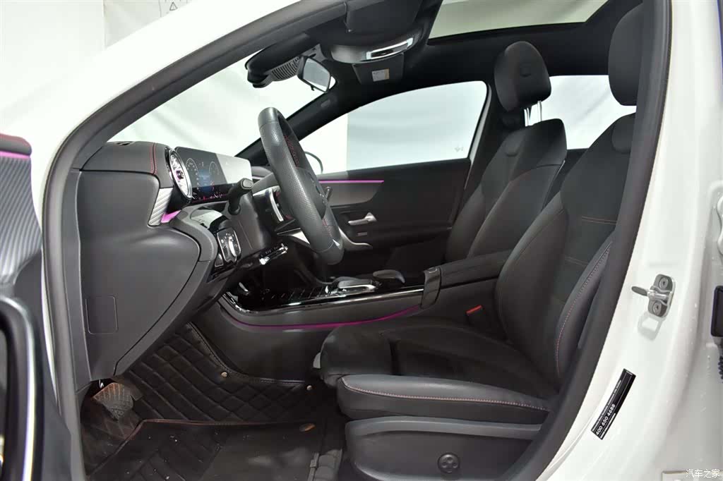 Mercedes-Benz A-Class, 2024 8