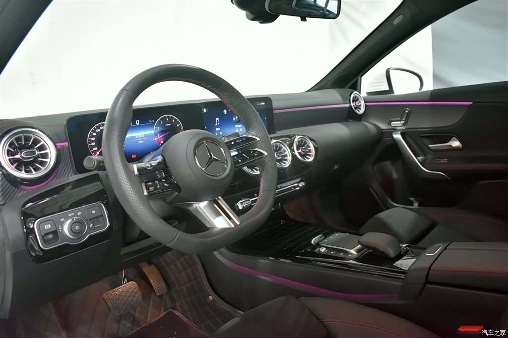 Mercedes-Benz A-Class, 2024 7