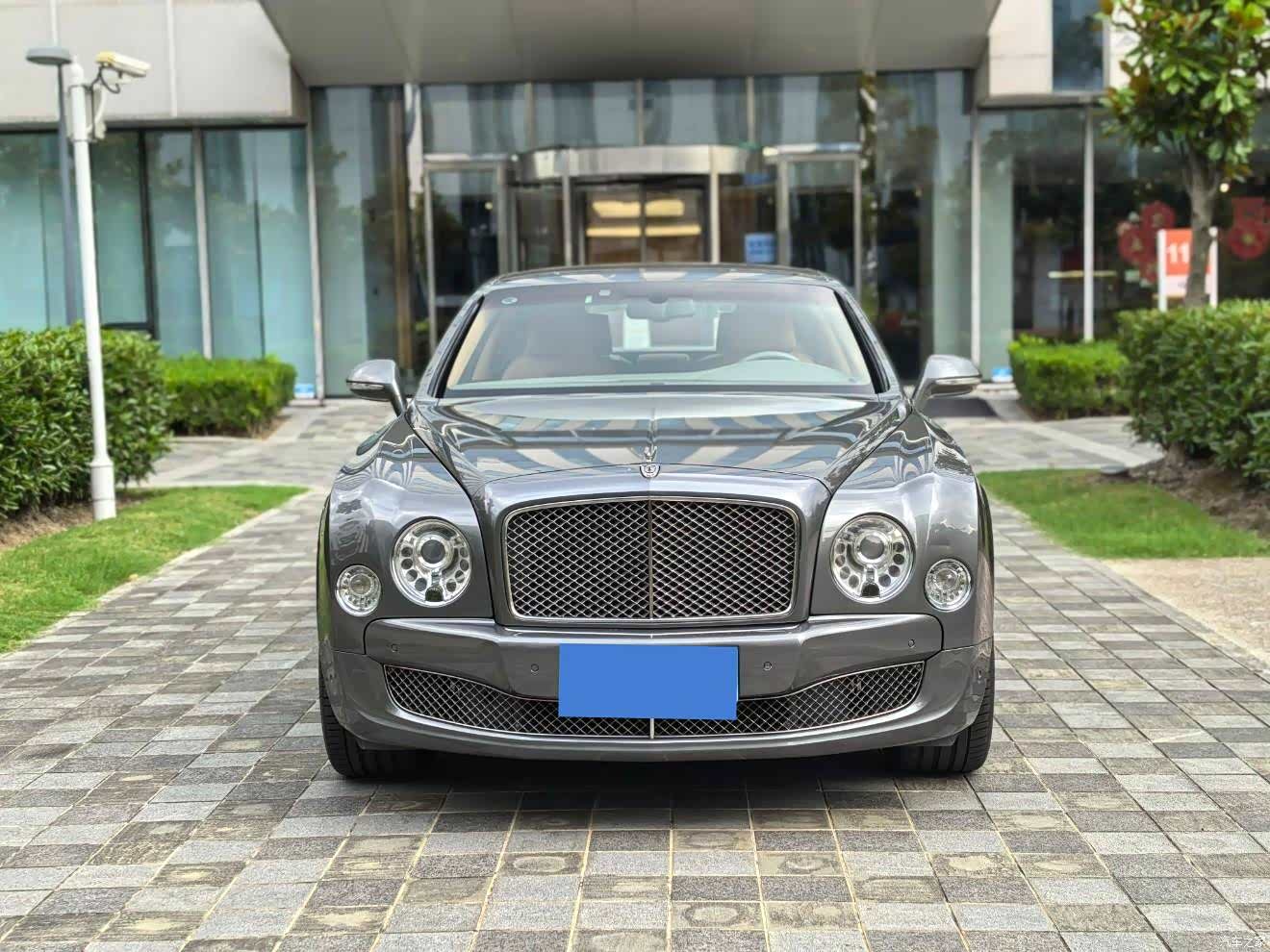 Bentley Mulsanne, 2015 2