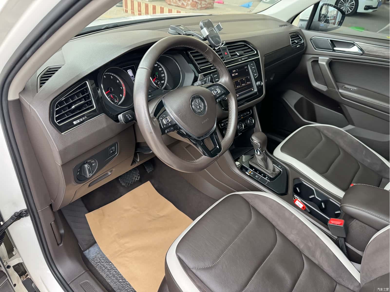 Volkswagen Tiguan L, 2017 12