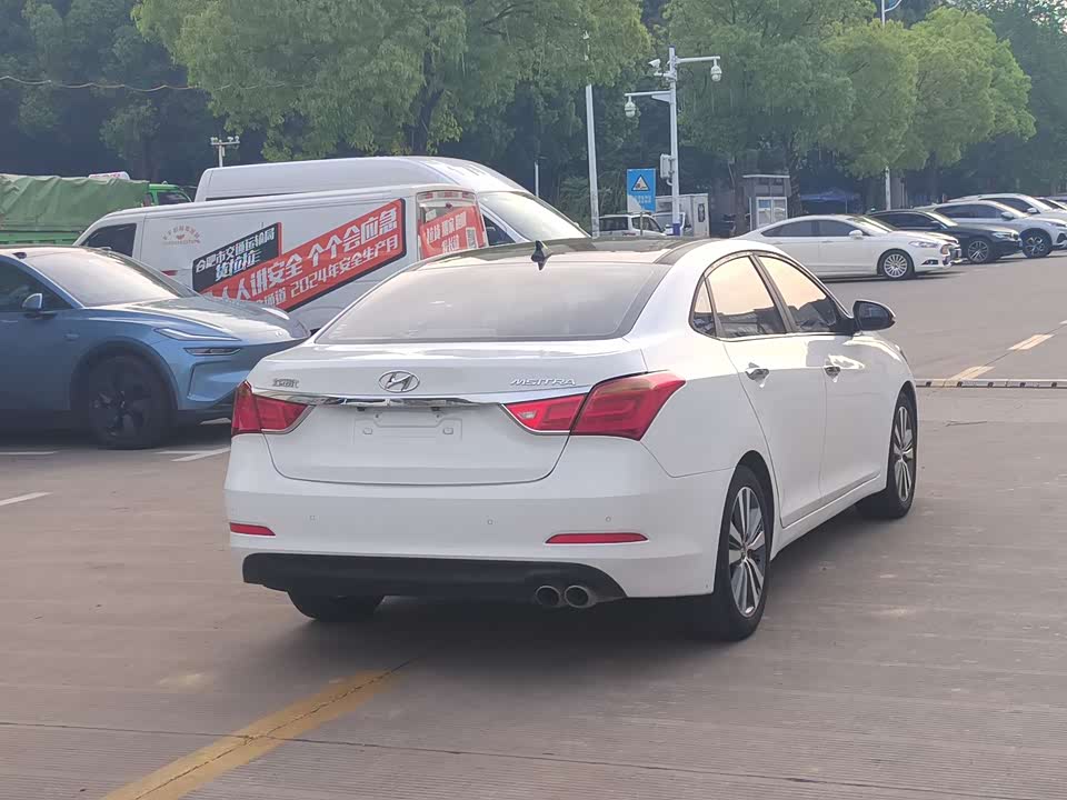 Hyundai Name picture