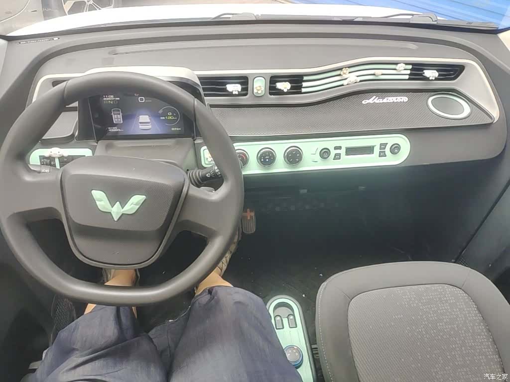 Wuling MINIEV, 2022 10