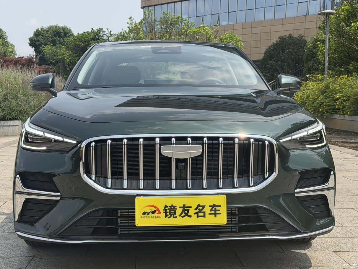 Geely Emgrand, 2025 8