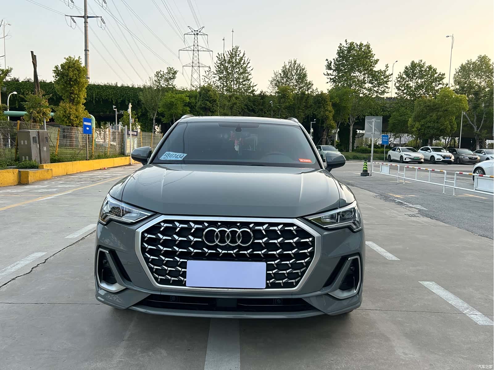 Audi Q3, 2024 3