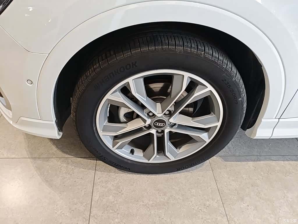 Audi Q3, 2024 23