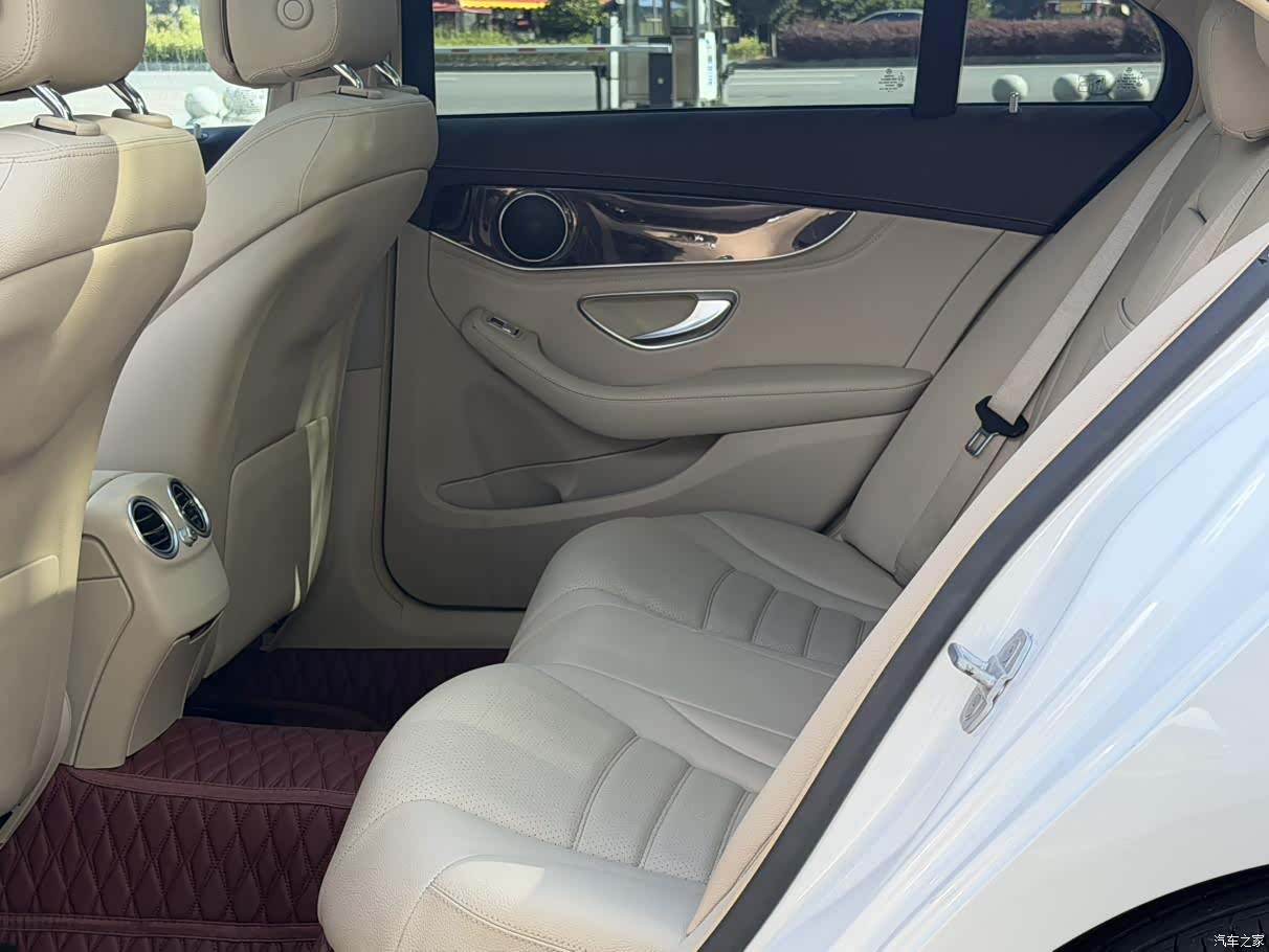 Mercedes-Benz C-Class, 2015 19