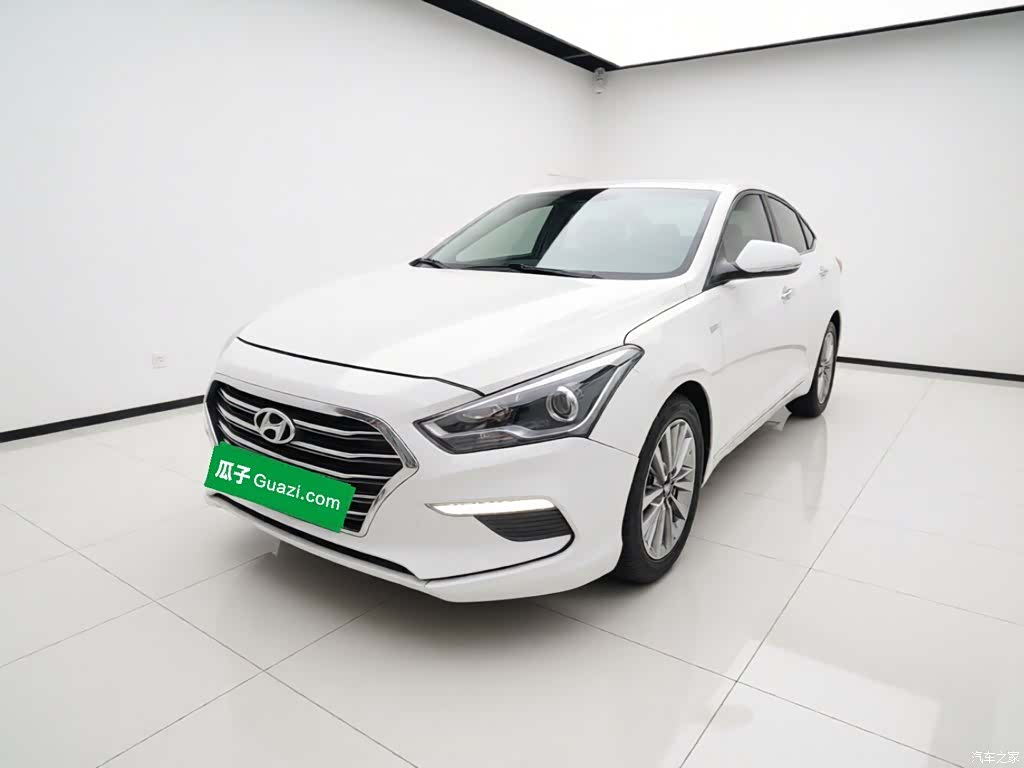 Hyundai GLS, 2017 1