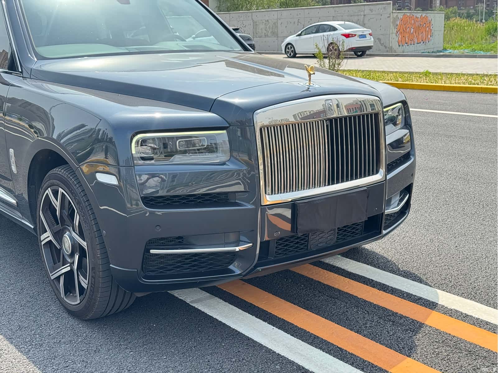Rolls-Royce Cullinan, 2019 3
