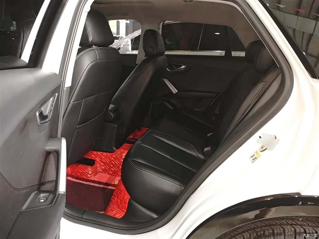 Audi Q2L, 2020 17