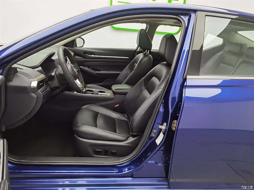 Nissan Teana, 2021 10