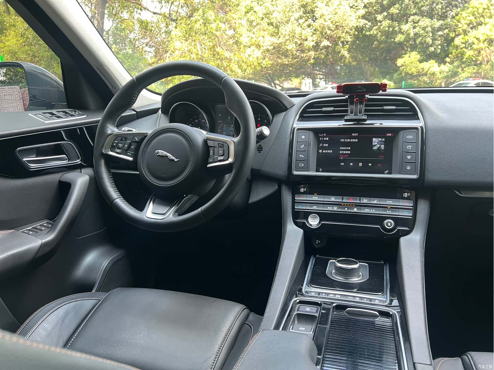 Jaguar F-PACE, 2017 7