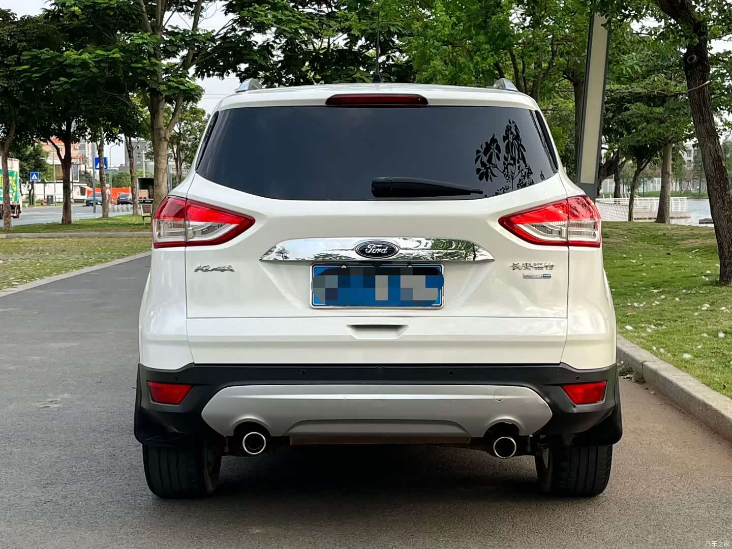 Ford Kuga, 2014 9