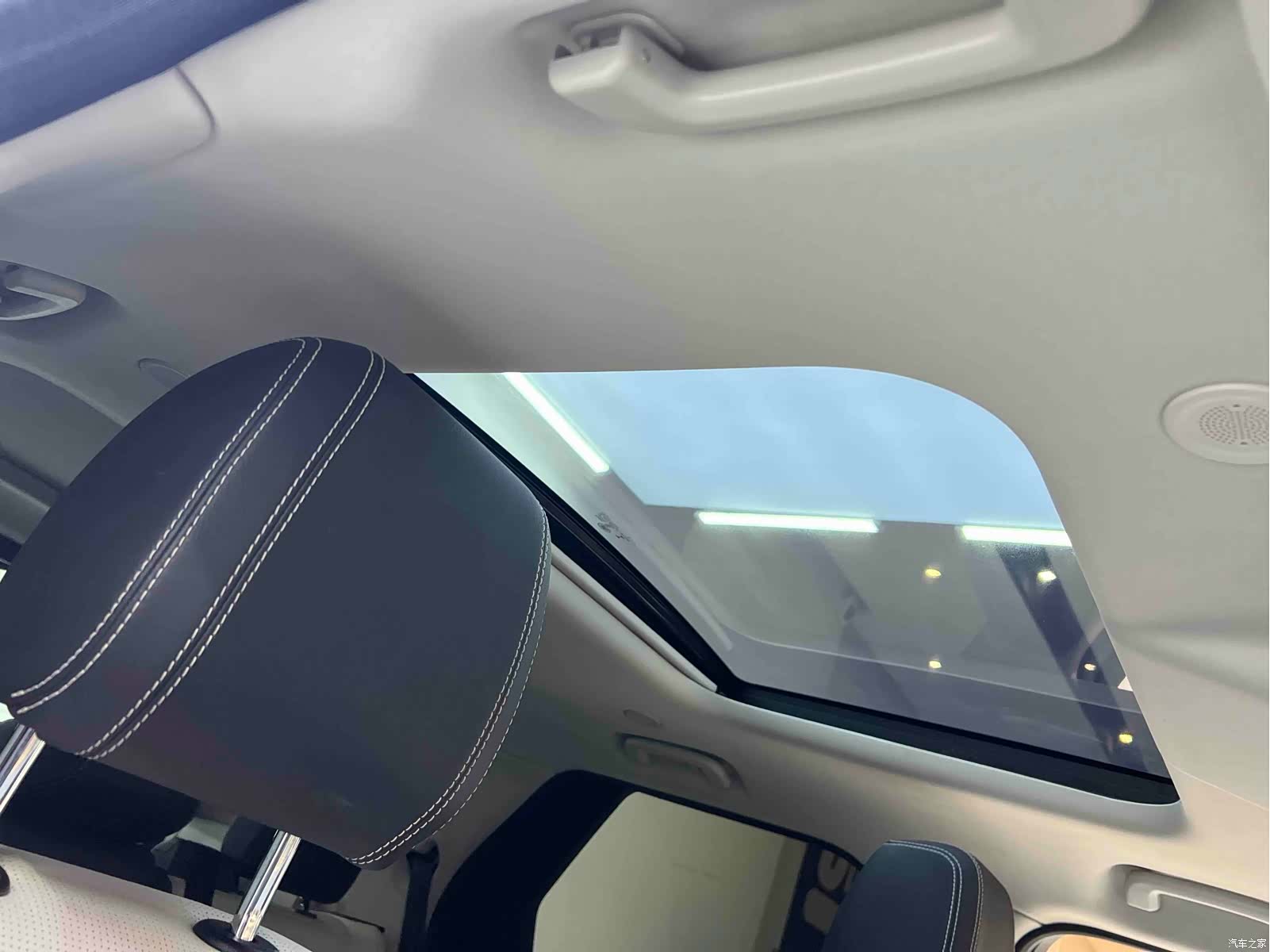 Land Rover Discovery, 2023 24
