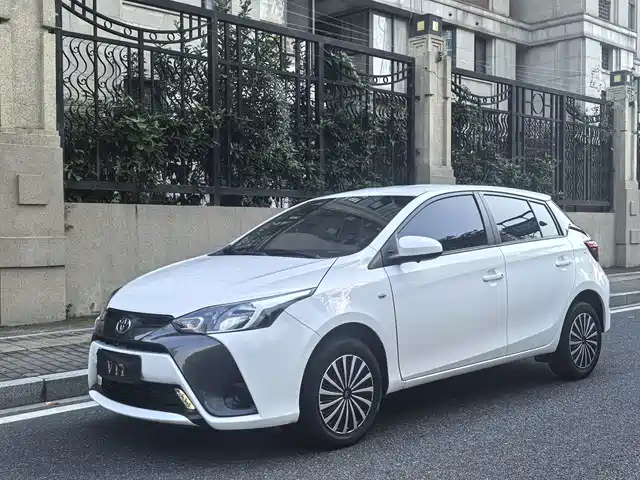 Toyota YARiS L 2021 — купить из Китая под заказ