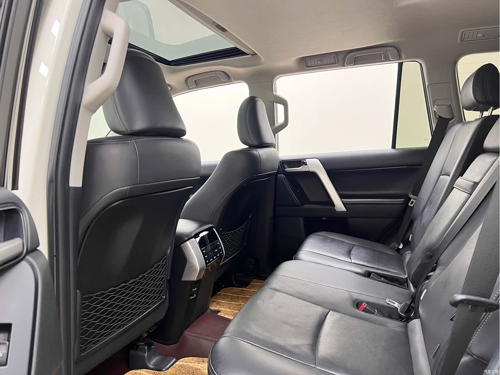 Toyota Prado, 2020 18