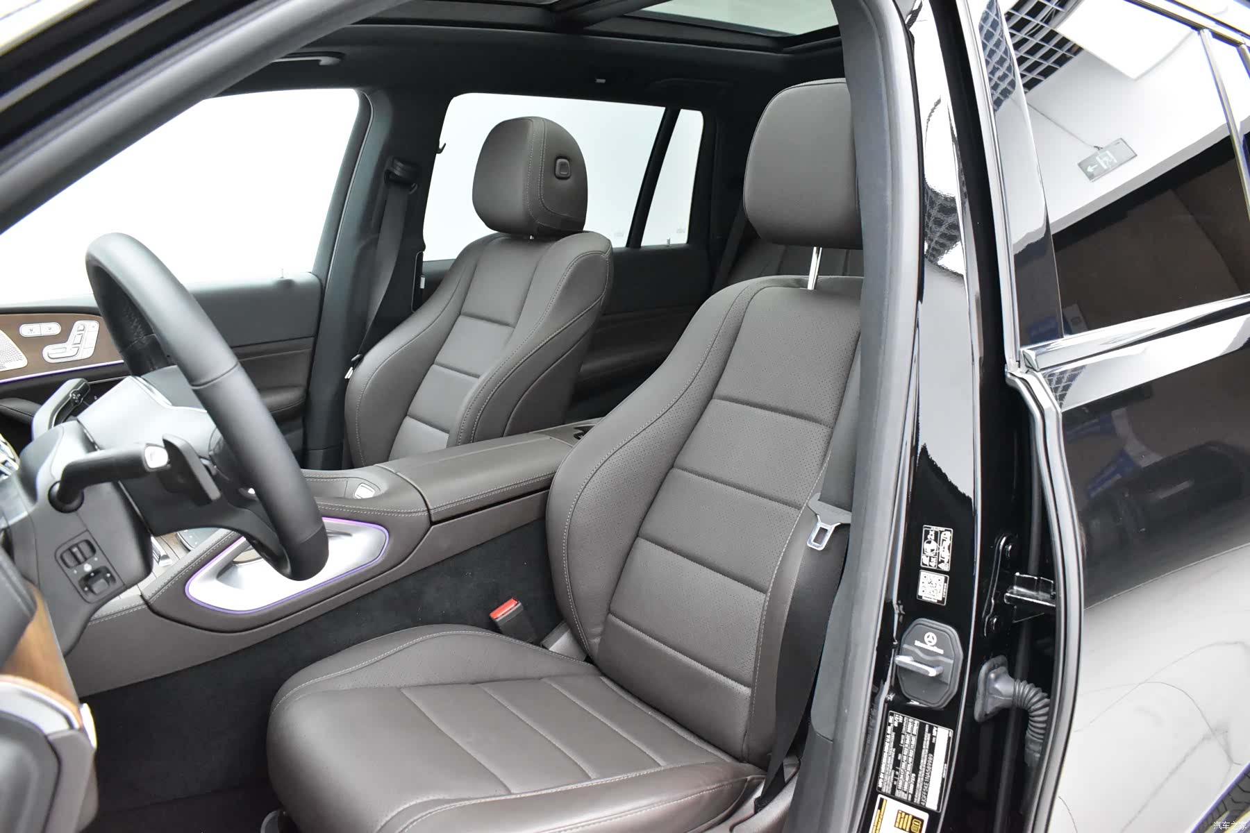 Mercedes-Benz GLS, 2022 11