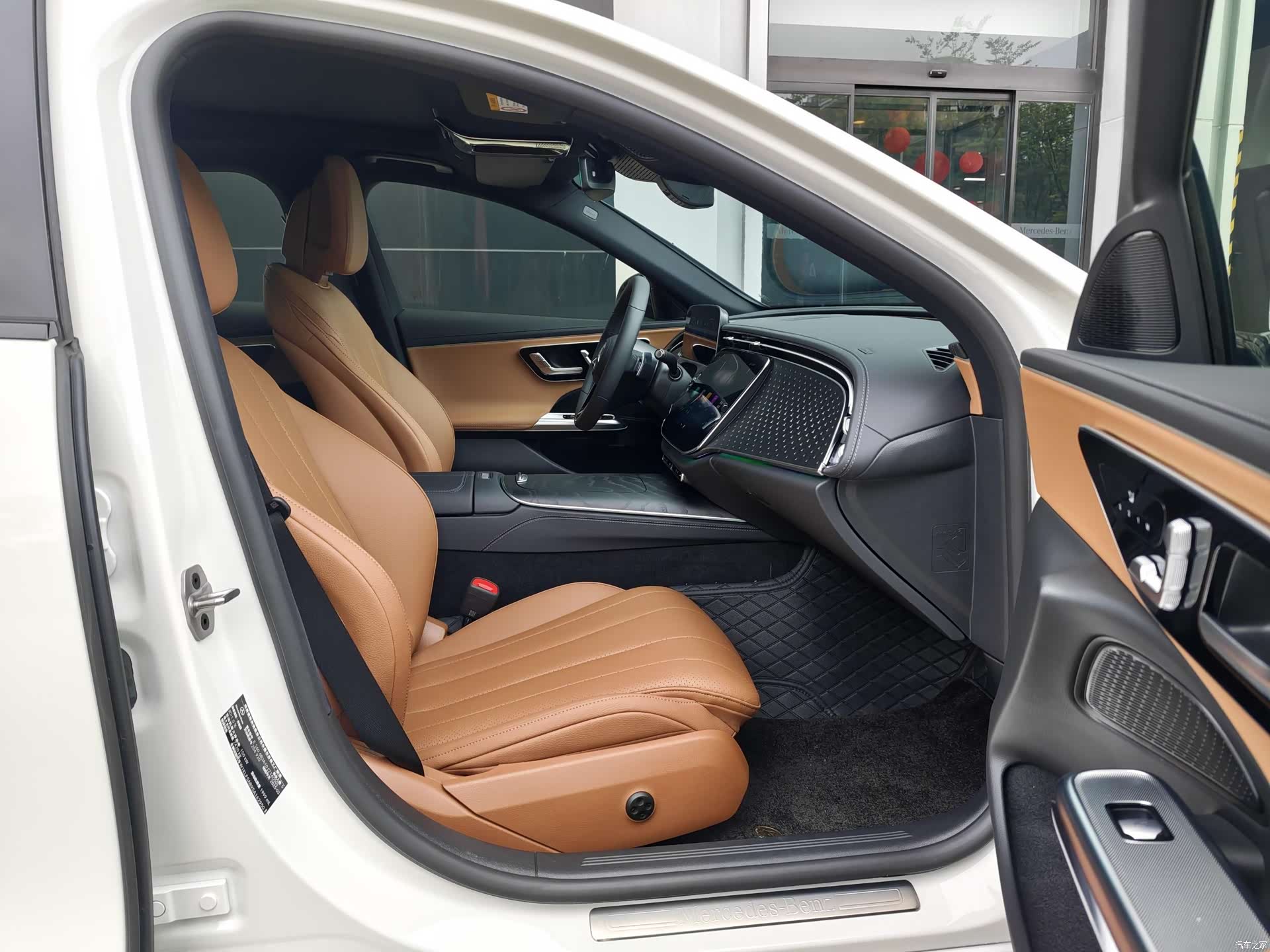 Mercedes-Benz E-Class, 2025 25