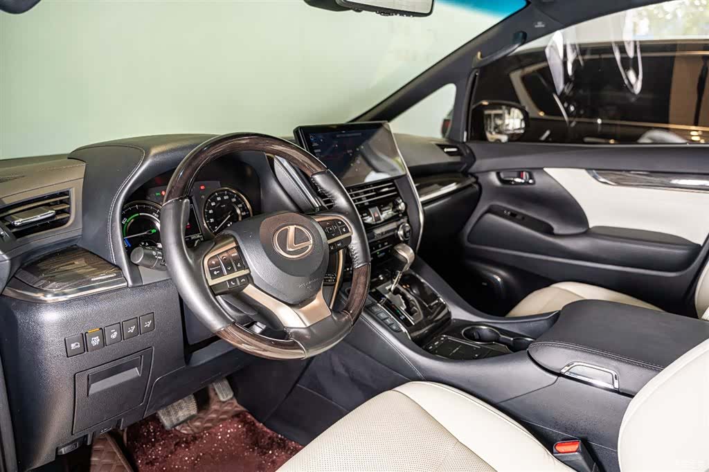 Lexus LM, 2022 6