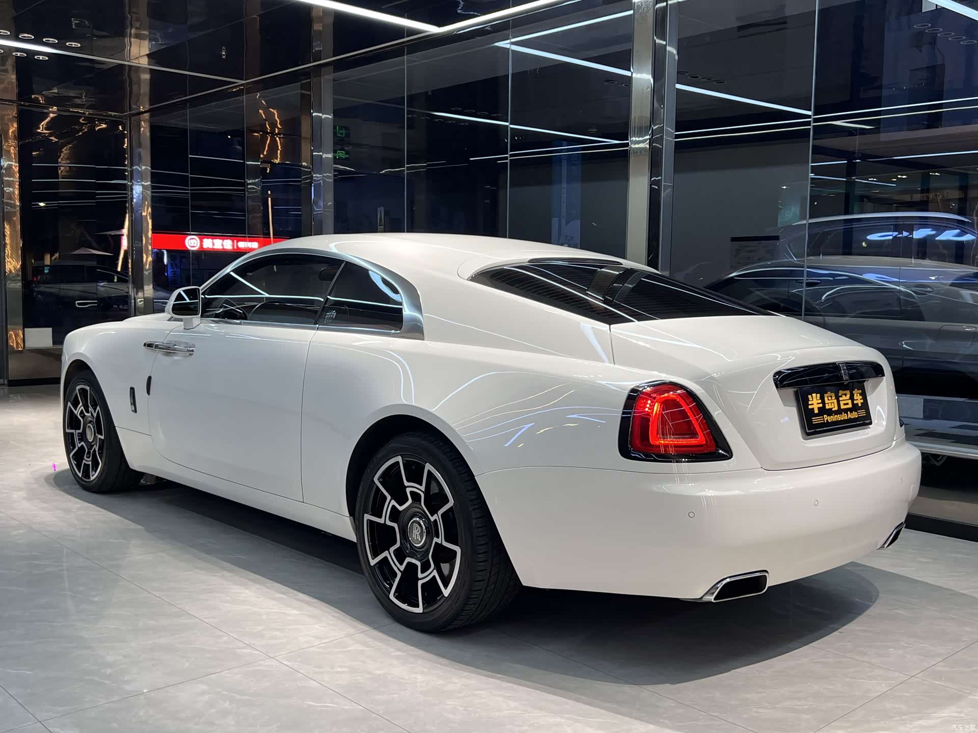 Rolls-Royce Wraith, 2017 4