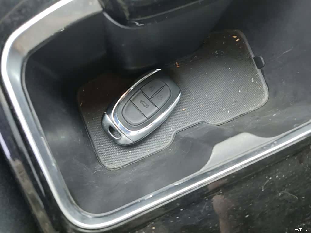 Maxus G50, 2022 9