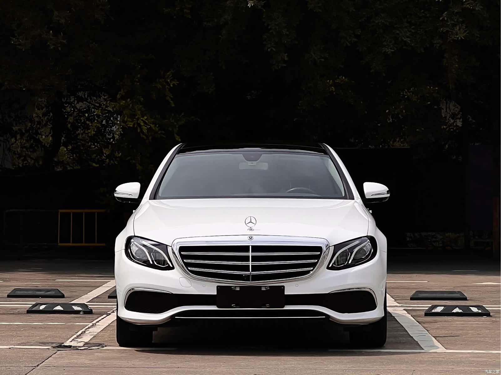 Mercedes-Benz E-Class, 2018 2