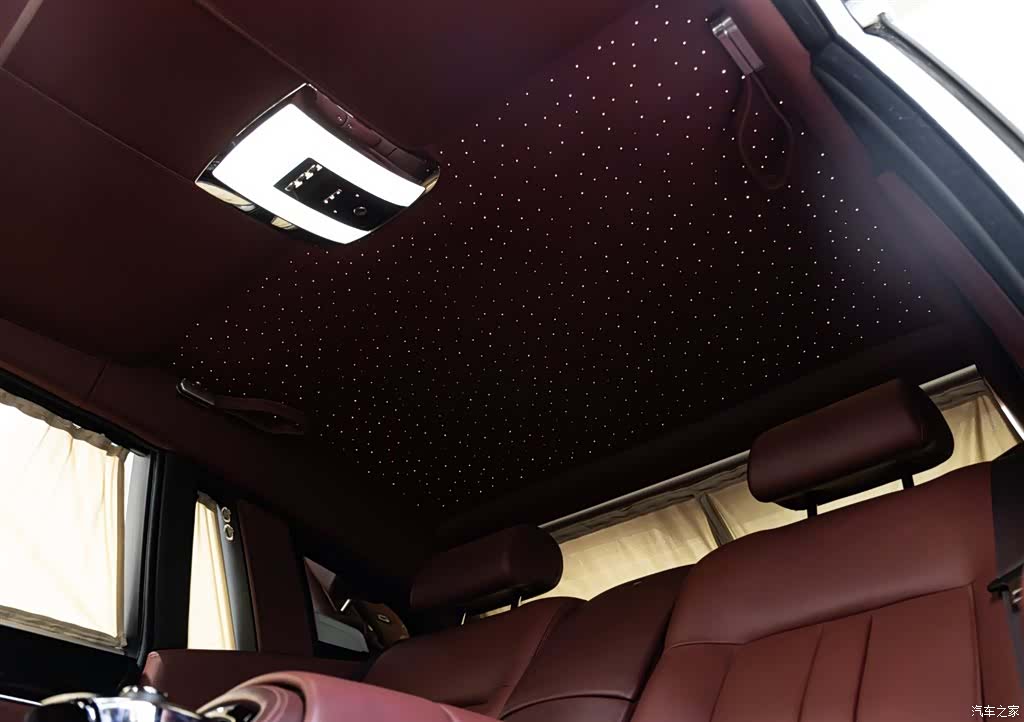 Rolls-Royce Phantom, 2016 12