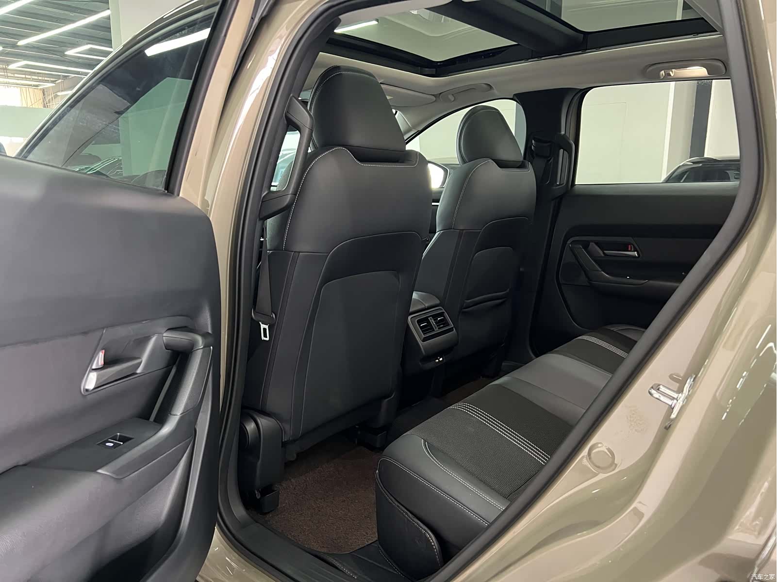 Mazda CX-50, 2025 8